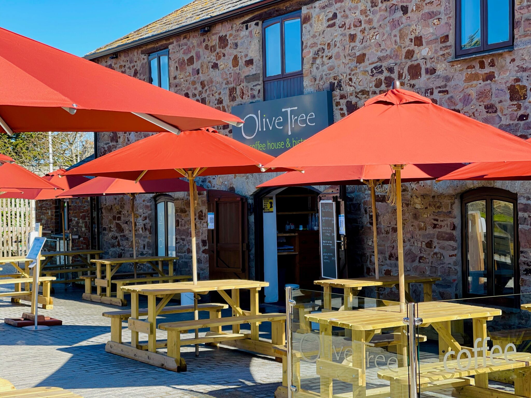 Olive Tree coffee house, bar & bistro Alfresco Dinning Eat Out In